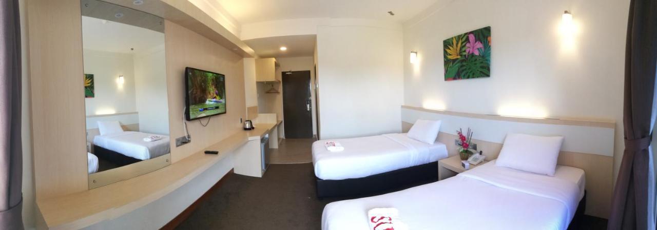 Serdang Lake View Resort Sungai Kechil Exterior photo